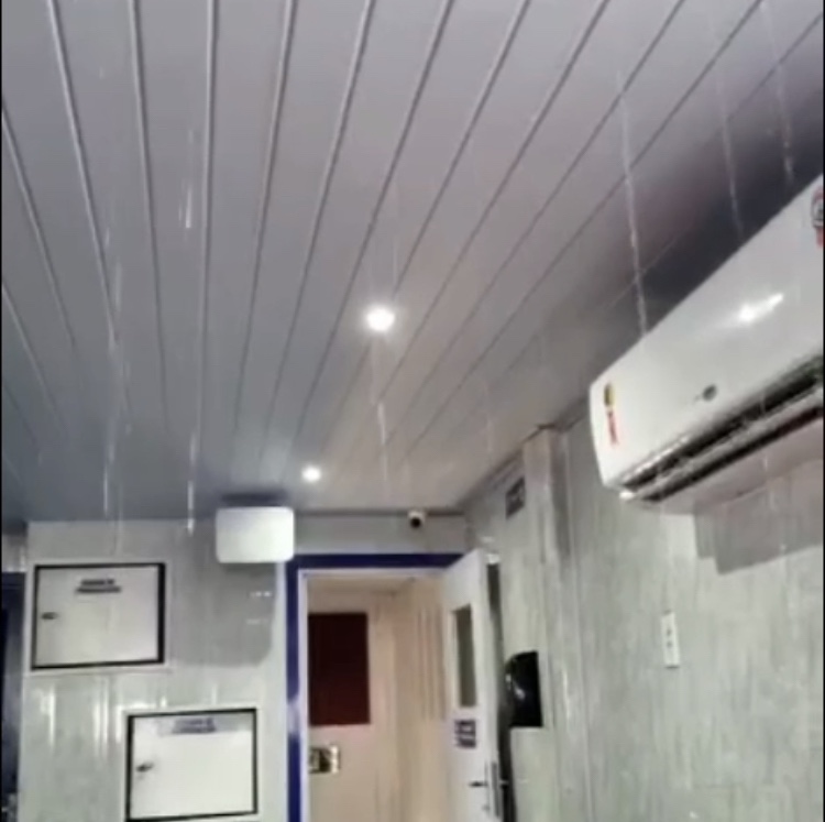 VÍDEO: ferry “José Humberto” vazando água da chuva pelo teto