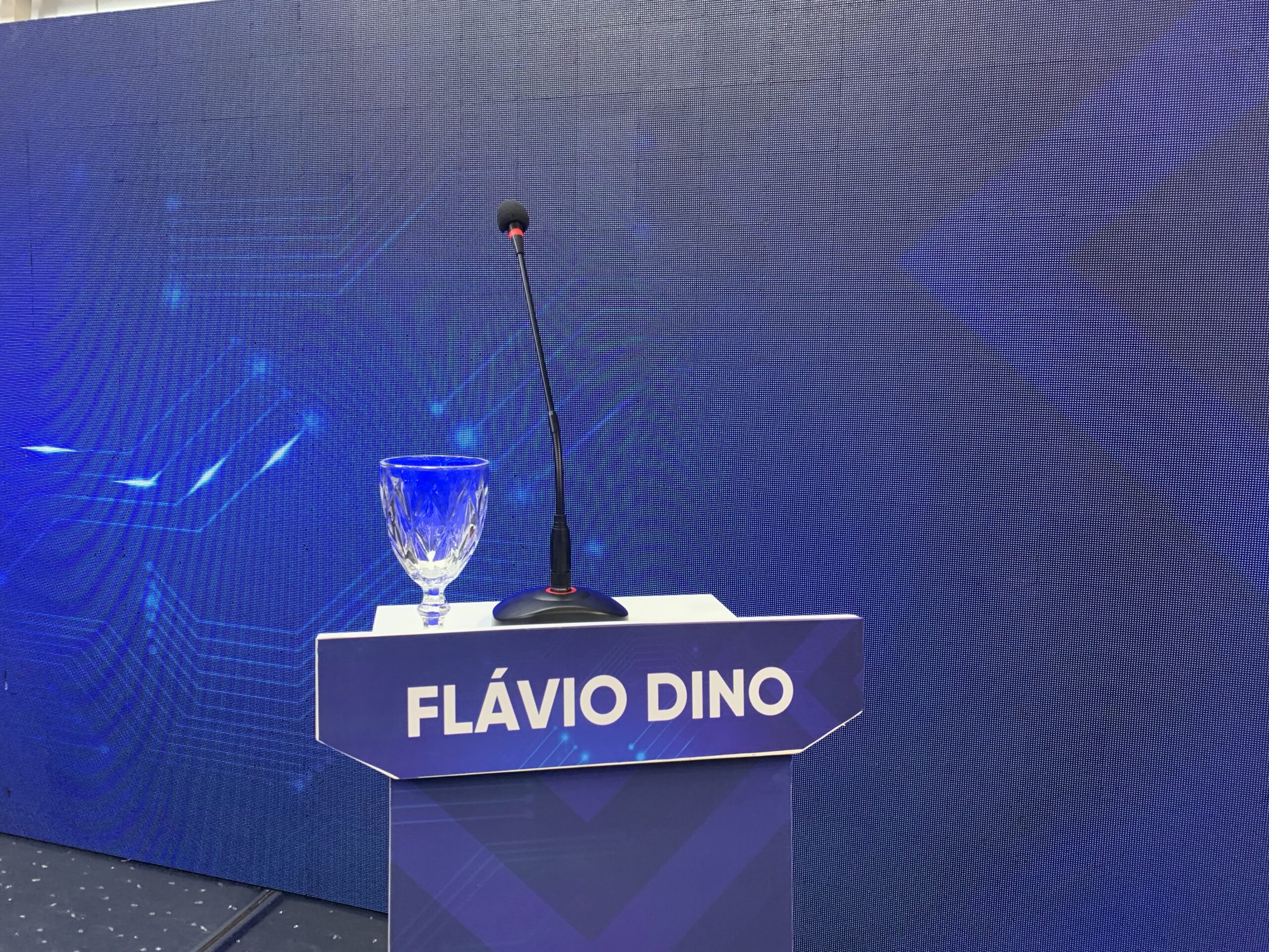 Arregou! Flávio Digo foge de debate entre candidatos ao Senado