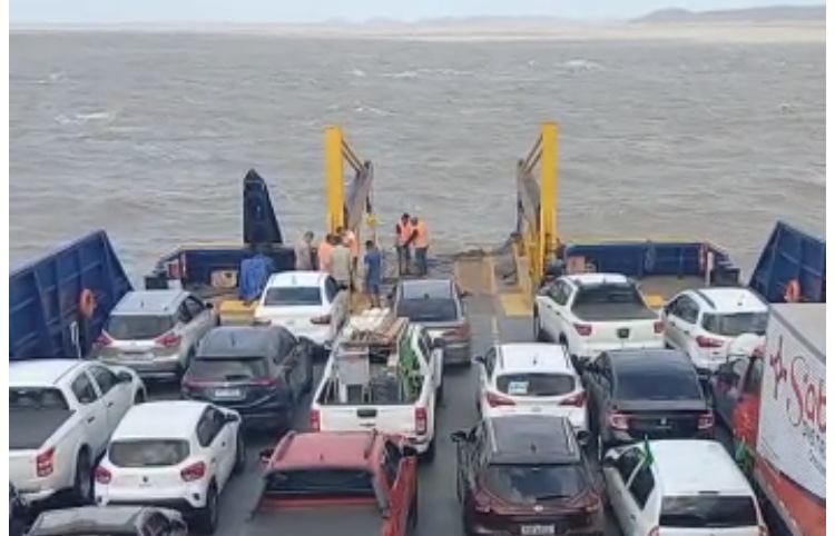 VÍDEO: “novo” ferry São Gabriel já apresenta problemas na travessia da Baía de São Marcos