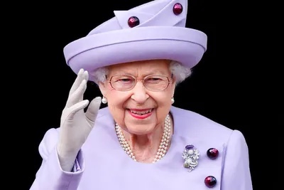 Fatos e fotos sobre a rainha Elizabeth II